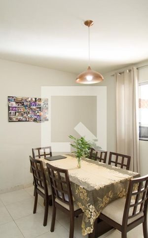 Casa à venda com 180m², 4 quartos e 2 vagas Casa à venda com 180m², 4 quartos e 2 vagasCopa