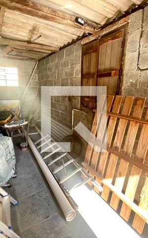 Casa à venda com 119m², 3 quartos e sem vaga Casa à venda com 119m², 3 quartos e sem vagaQuarto de Serviço "barracão"
