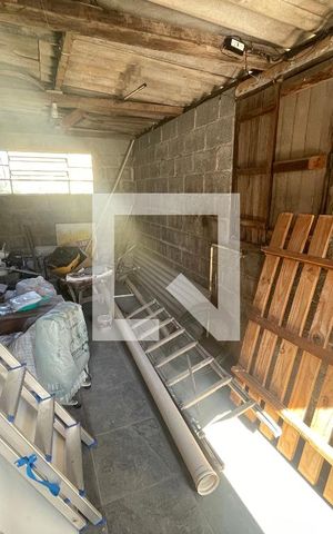 Casa à venda com 119m², 3 quartos e sem vagaQuarto de Serviço "barracão"