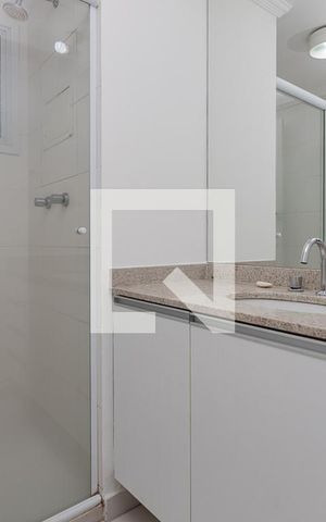 Apartamento à venda com 67m², 2 quartos e 1 vaga Apartamento à venda com 67m², 2 quartos e 1 vagaBanheiro da Suíte