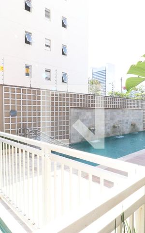 Apartamento à venda com 35m², 1 quarto e sem vagaÁrea comum - Piscina