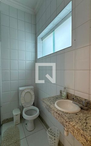 Casa de condomínio à venda com 1250m², 6 quartos e 5 vagasBanheiro de serviço