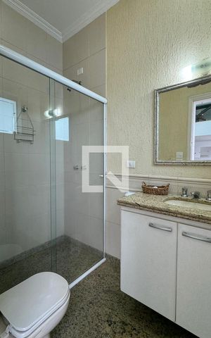 Casa de condomínio à venda com 1250m², 6 quartos e 5 vagasBanheiro