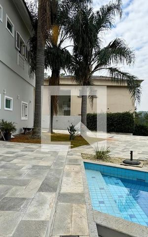 Casa de condomínio à venda com 1250m², 6 quartos e 5 vagasChurrasqueira