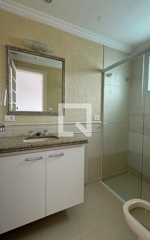 Casa de condomínio à venda com 1250m², 6 quartos e 5 vagasBanheiro da Suíte 2