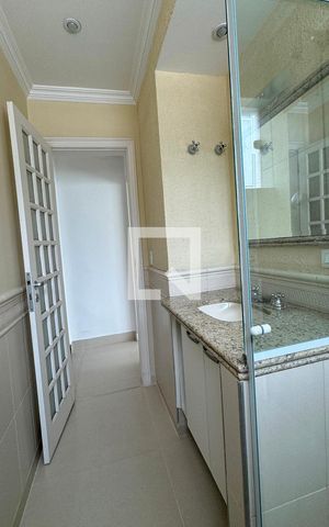 Casa de condomínio à venda com 1250m², 6 quartos e 5 vagasbanheiro da Suíte master