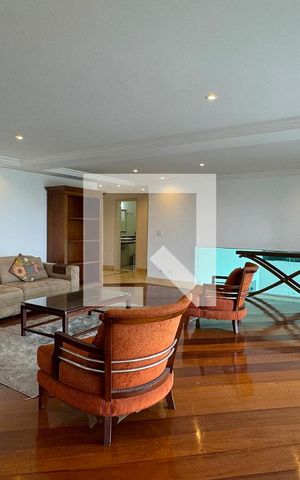 Casa de condomínio à venda com 1250m², 6 quartos e 5 vagasSala