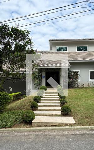 Casa de condomínio à venda com 1250m², 6 quartos e 5 vagasFachada