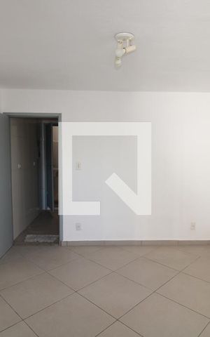 Casa para alugar com 50m², 2 quartos e 1 vagaQuarto