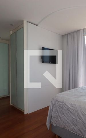 Casa à venda com 380m², 3 quartos e 6 vagasSuíte 3
