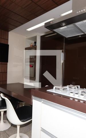 Casa à venda com 380m², 3 quartos e 6 vagasCozinha