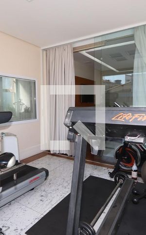 Casa à venda com 380m², 3 quartos e 6 vagasAcademia da Suíte Master