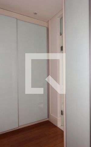 Casa à venda com 380m², 3 quartos e 6 vagasSuíte 3