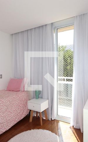 Casa à venda com 380m², 3 quartos e 6 vagasSuíte 2