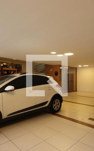 Casa à venda com 380m², 3 quartos e 6 vagasGaragem