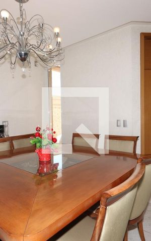 Casa à venda com 380m², 3 quartos e 6 vagasSala de Jantar