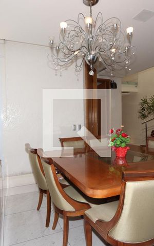Casa à venda com 380m², 3 quartos e 6 vagasSala de Jantar