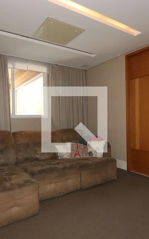 Casa à venda com 380m², 3 quartos e 6 vagasSala de TV