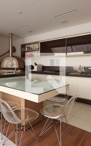 Casa à venda com 380m², 3 quartos e 6 vagasEspaço Gourmet