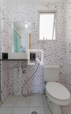 Apartamento para alugar com 60m², 3 quartos e 1 vaga Apartamento para alugar com 60m², 3 quartos e 1 vagaBanheiro