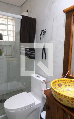 Casa para alugar com 121m², 3 quartos e 2 vagasBanheiro