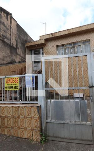 Casa à venda com 290m², 3 quartos e 4 vagasFachada