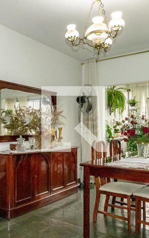 Casa para alugar com 440m², 3 quartos e 10 vagas Casa para alugar com 440m², 3 quartos e 10 vagasSala