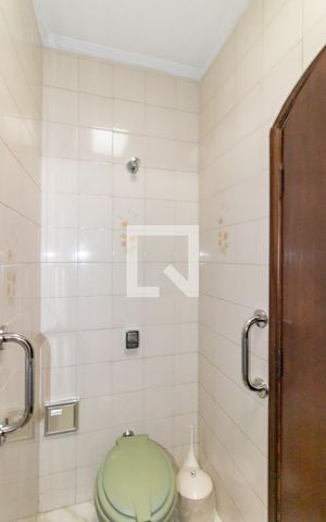 Casa para alugar com 440m², 3 quartos e 10 vagas Casa para alugar com 440m², 3 quartos e 10 vagasLavabo