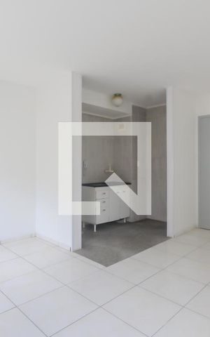 Studio à venda com 30m², 1 quarto e sem vaga Studio à venda com 30m², 1 quarto e sem vagaSala/Quarto
