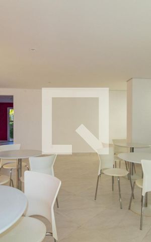 Apartamento para alugar com 57m², 3 quartos e 1 vaga Apartamento para alugar com 57m², 3 quartos e 1 vagaÁrea comum - Salão de festas