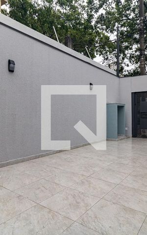 Casa à venda com 100m², 3 quartos e 2 vagas Casa à venda com 100m², 3 quartos e 2 vagasGaragem