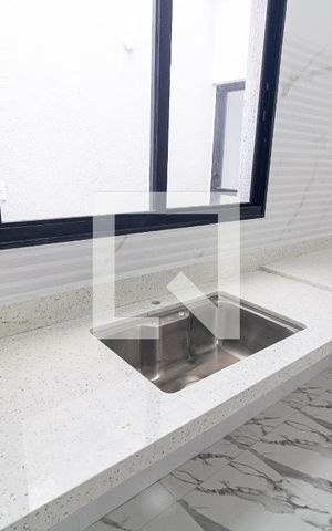 Casa à venda com 100m², 3 quartos e 2 vagas Casa à venda com 100m², 3 quartos e 2 vagasCozinha