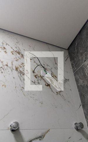 Casa à venda com 100m², 3 quartos e 2 vagas Casa à venda com 100m², 3 quartos e 2 vagasBanheiro Social