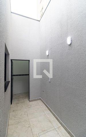 Casa à venda com 100m², 3 quartos e 2 vagas Casa à venda com 100m², 3 quartos e 2 vagasJardim de Inverno da Sala
