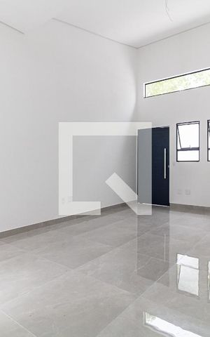 Casa à venda com 100m², 3 quartos e 2 vagas Casa à venda com 100m², 3 quartos e 2 vagasSala