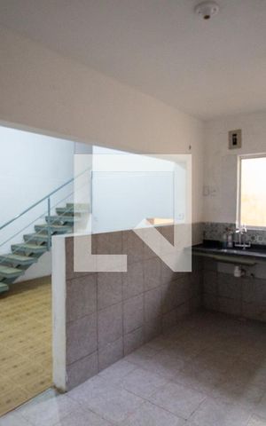 Casa à venda com 249m², 3 quartos e 1 vaga Casa à venda com 249m², 3 quartos e 1 vagaCozinha