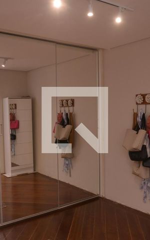 Casa à venda com 411m², 4 quartos e 6 vagasQuarto 04