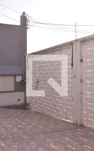 Casa à venda com 411m², 4 quartos e 6 vagasFachada