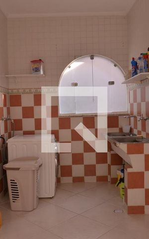 Casa à venda com 411m², 4 quartos e 6 vagasÁrea de Serviço