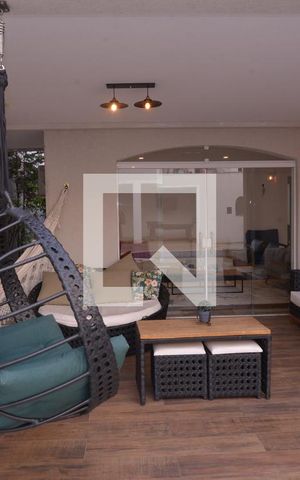 Casa à venda com 411m², 4 quartos e 6 vagasÁrea comum