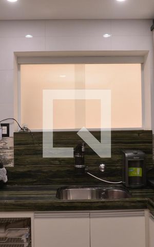 Casa à venda com 411m², 4 quartos e 6 vagasCozinha