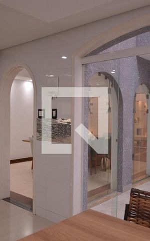 Casa à venda com 411m², 4 quartos e 6 vagasCozinha