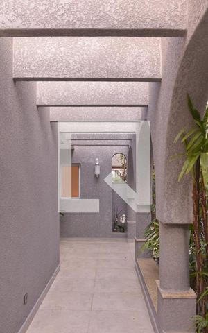 Casa à venda com 411m², 4 quartos e 6 vagasÁrea comum