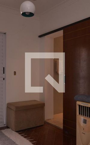 Casa à venda com 411m², 4 quartos e 6 vagasSala