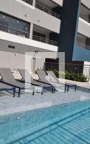 Studio à venda com 29m², 1 quarto e sem vagaÁrea comum - Piscina