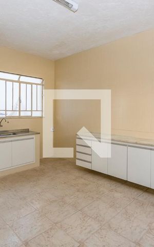 Casa à venda com 408m², 3 quartos e 2 vagas Casa à venda com 408m², 3 quartos e 2 vagasCozinha