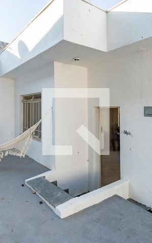 Casa à venda com 408m², 3 quartos e 2 vagas Casa à venda com 408m², 3 quartos e 2 vagasQuintal