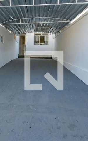Casa à venda com 408m², 3 quartos e 2 vagas Casa à venda com 408m², 3 quartos e 2 vagasGaragem