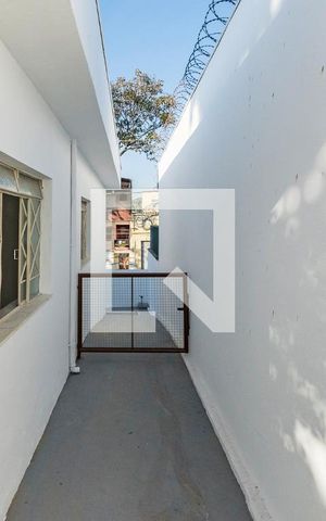 Casa à venda com 408m², 3 quartos e 2 vagas Casa à venda com 408m², 3 quartos e 2 vagasQuintal