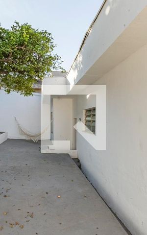 Casa à venda com 408m², 3 quartos e 2 vagas Casa à venda com 408m², 3 quartos e 2 vagasQuintal